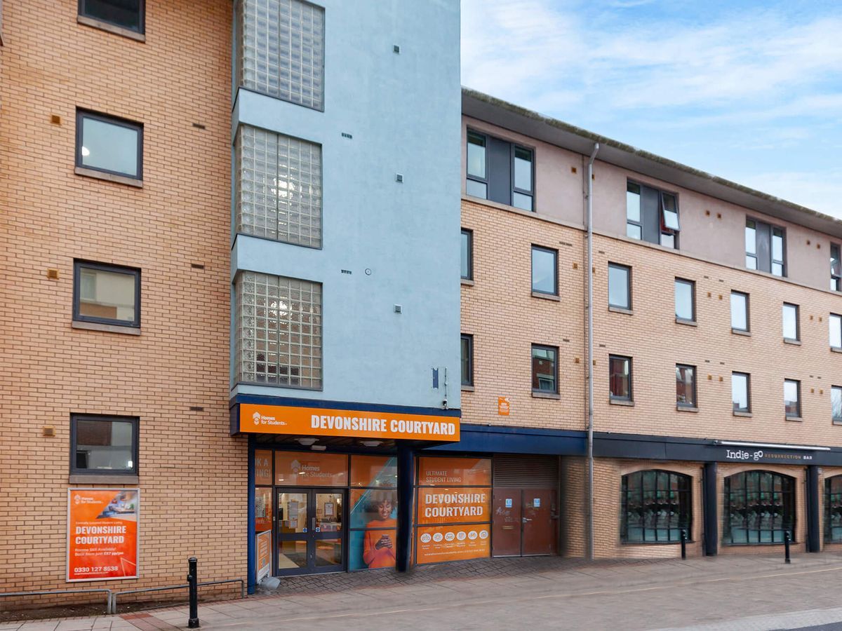 credit: https://wearehomesforstudents.com/student-accommodation/sheffield/devonshire-courtyard