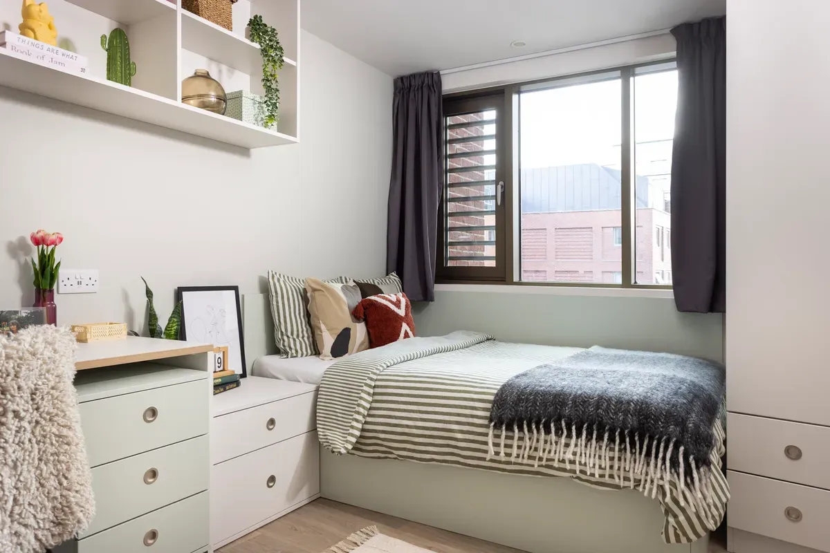 credit: https://www.unitestudents.com/student-accommodation/london/hawthorne-house