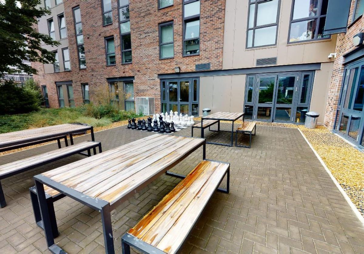 credit: https://www.iqstudentaccommodation.com/newcastle/collingwood