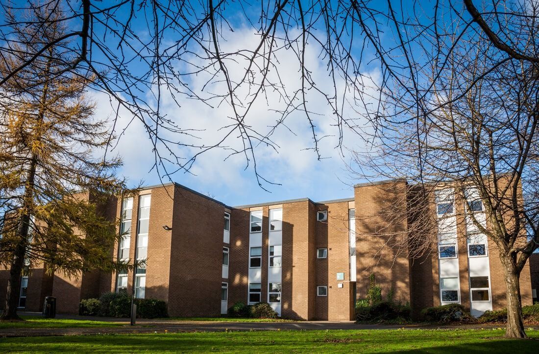 credit: https://www.southshieldsmarineschool.com/wp-content/uploads/2022/10/GALLERY-_Y1M9537.jpg