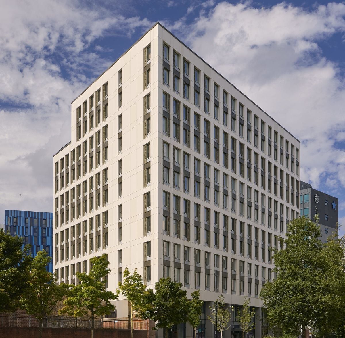 credit: https://prestigestudentliving.com/student-accommodation/newcastle-upon-tyne/sheares-hall