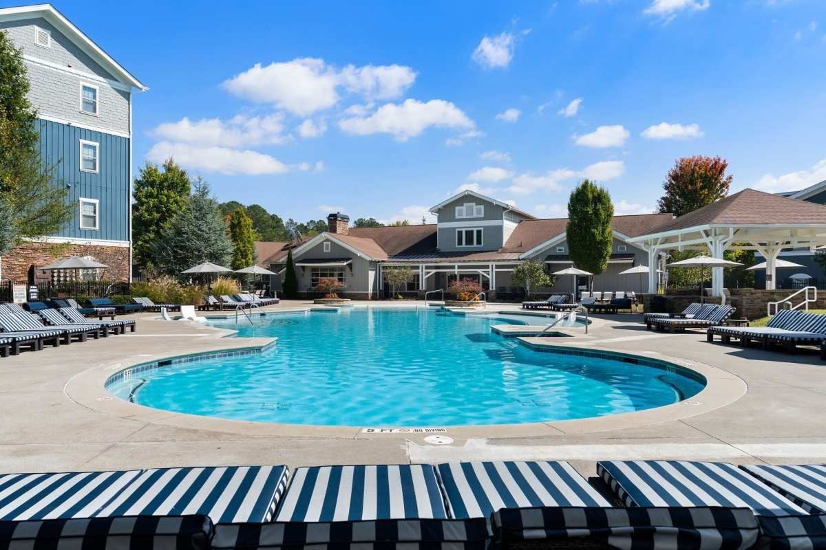 credit: https://www.west22.com/apartments/ga/kennesaw/gallery