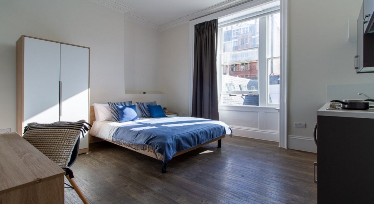 credit: https://www.studentcastle.co.uk/locations/london-janet-poole-house