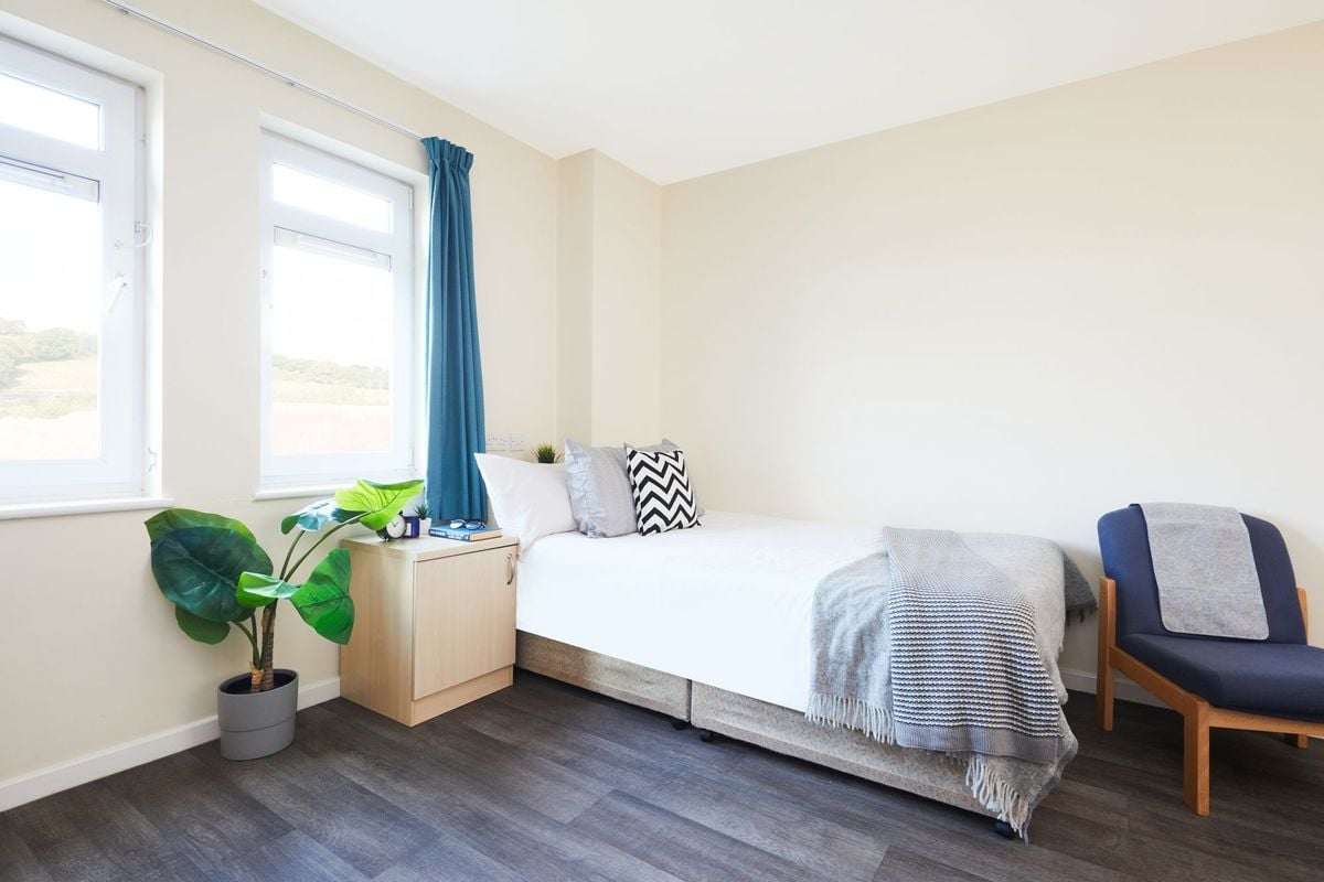credit: https://www.collegiate-ac.com/uk-student-accommodation/exeter/king-edward-studios