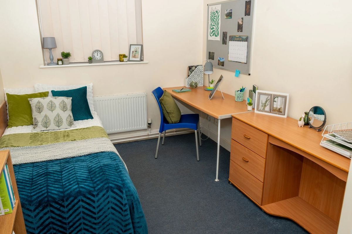 credit: https://www.mccombstudents.com/property/the-ridings/