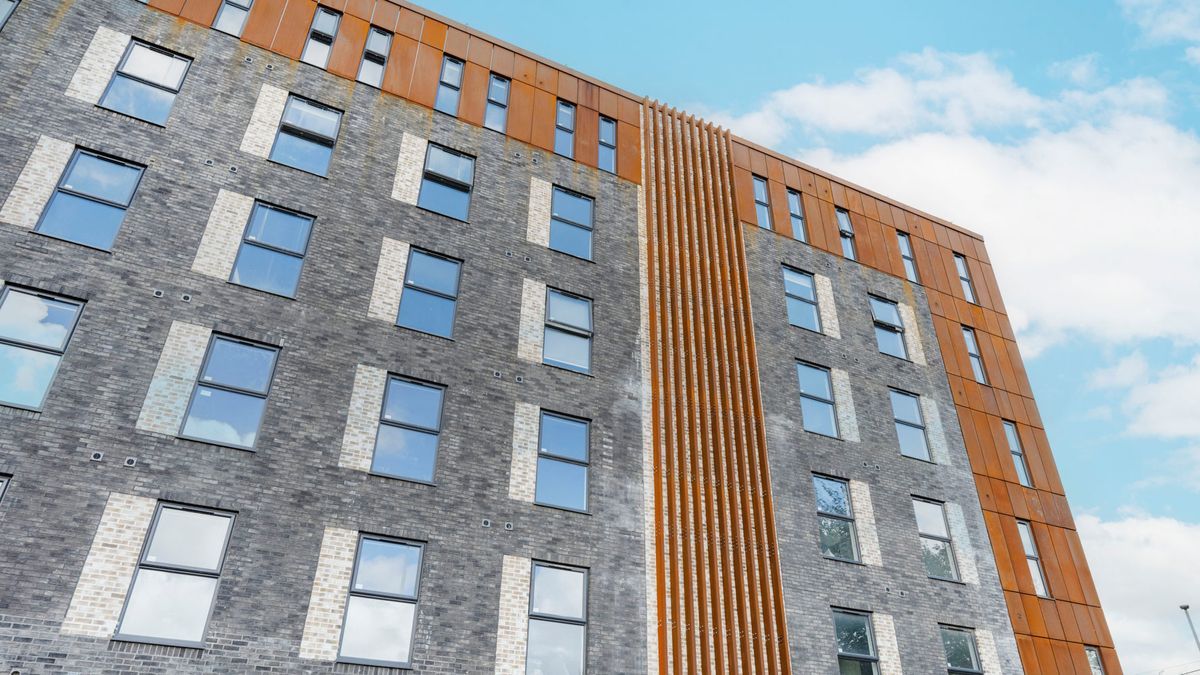 credit: https://prestigestudentliving.com/student-accommodation/stoke-on-trent/icon-house