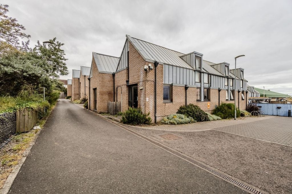 credit: https://thestudent.space/st-andrews/east-sands/