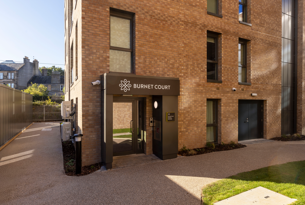 credit: https://www.unitestudents.com/student-accommodation/edinburgh/burnet-court