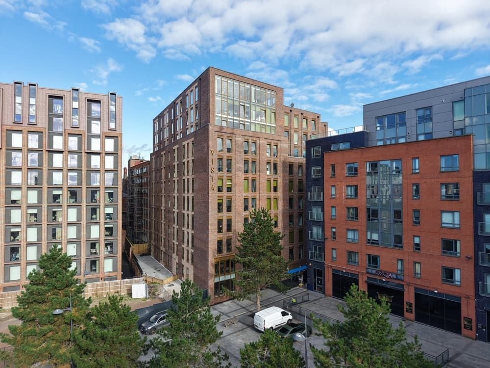 credit: https://prestigestudentliving.com/student-accommodation/liverpool/vista-square