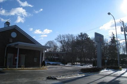 credit: http://www.blacklinere.com/RetailProperties/MA/Chelmsford/Chelmsford-Town-Center