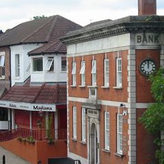 credit: http://www.bestkeptstations.org.uk/place/cheadle-hulme/bus-timetables/