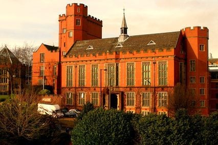 credit: http://commons.wikimedia.org/wiki/File:Sheffield_Uni.jpg