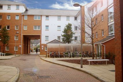 credit: http://www.summerlettings.co.uk/property/summer-lettings-cardiff-victoria-hall-victoria-hall-cardiff/