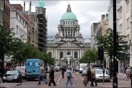 credit: http://lauraandkristianrasmussen.blogspot.com/2012/07/belfast-days.html