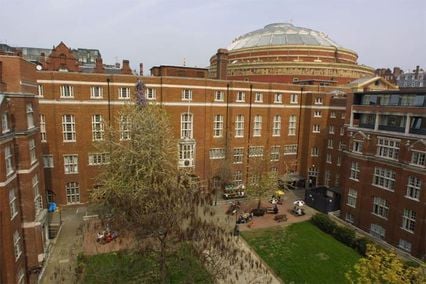 credit: http://www.otel.com/hotels/imperial_college_beit_hall_hotel_london.htm