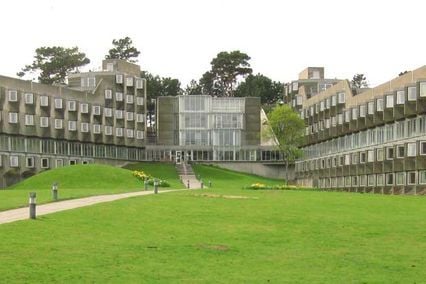 credit: http://www.edinburgharchitecture.co.uk/james-stirling-standrews