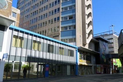 credit: http://www.bristol.ac.uk/accommodation/undergraduate/residences/nelson/photos.html