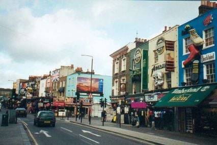credit: http://www.centerblog.net/journal-intime/44333-1976625-london-camden-town-
