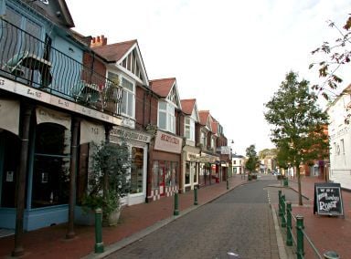 credit: http://surreyproperty.com/egham-photos.html