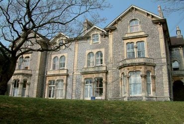credit: http://www.bristol.ac.uk/accommodation/undergraduate/residences/hillside/photos.html