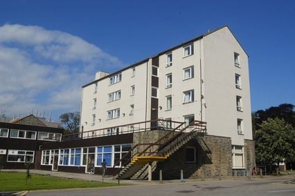 credit: http://www.geograph.org.uk/photo/3076494