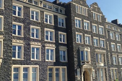 credit: http://www.mansionstudent.co.uk/images/_01March_webfix/Property-slideshow/Aber/large/08_Aber_building.jpg