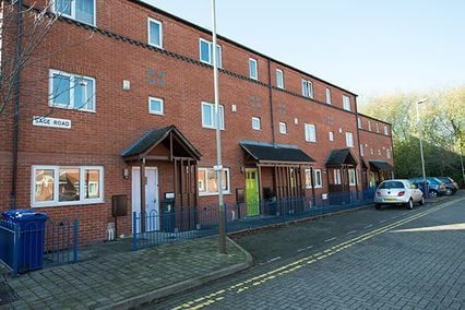 credit: http://www.dmu.ac.uk/webimages/study-images/undergraduate-study-images/accommodation/halls-of-residence/waterway-gardens/waterway-gardens-external-img.jpg