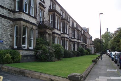 credit: http://upload.wikimedia.org/wikipedia/commons/1/18/Newcastle_University_-_Park_Terrace.jpg