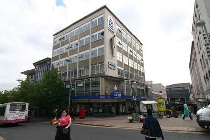 credit: http://www.shu.ac.uk/accommodation/residences/images/kings-chambers/large/outside.jpg