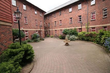 credit: http://www.shu.ac.uk/accommodation/residences/images/liberty-court/large/outside.jpg
