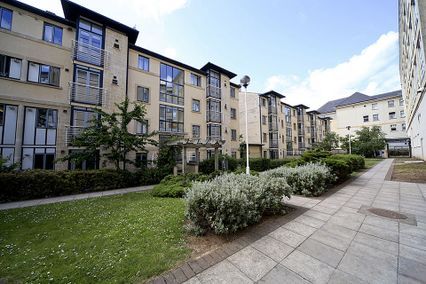 credit: http://www.bath.ac.uk/study/ug/accommodation/types/city/john-wood-building/images/IMG_4830.jpg