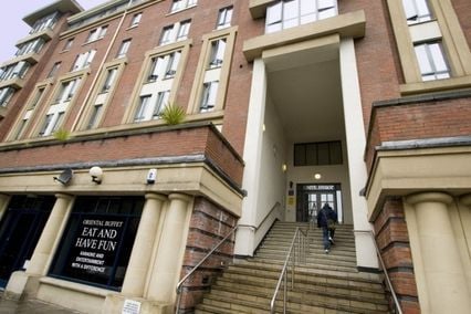 credit: http://studentsource.co.uk/photoer/800x600-ys5.jpg