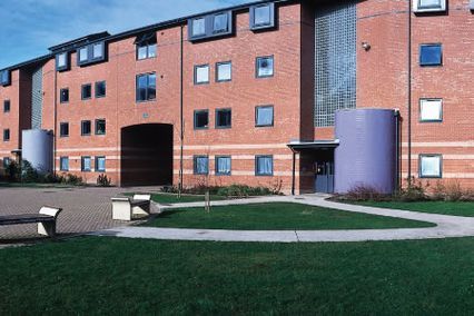 credit: http://www.uclan.ac.uk/accommodation/assets/images/roeburn_main.jpg