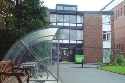 credit: http://www.chester.ac.uk/sites/files/chester/imagecache/accom/images/accom_image/catherine2.jpg