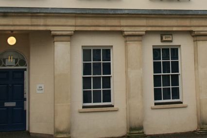 credit: http://www.glos.ac.uk/life/accommodation/halls/PublishingImages/buildings/park-spa-court-exterior.jpg