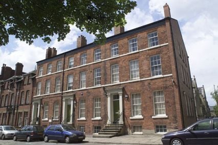credit: http://accommodation.leeds.ac.uk/images/Outside1Ellerslie.jpg