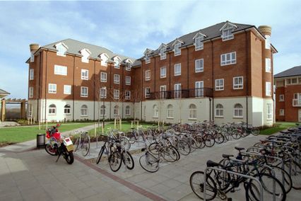 credit: http://www.port.ac.uk/media/why-portsmouth/accommodation/halls-4-1-960x627.jpg