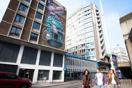 credit: http://www.unite-students.com/binaries/440/280/bristol_nelson_external.jpg