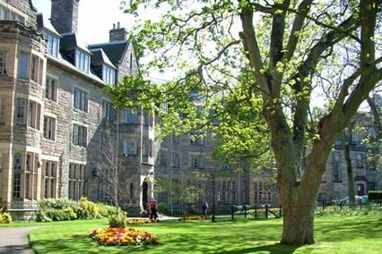 credit: https://www.st-andrews.ac.uk/media/residential-and-business-services/studentaccommodationservices/residences/stsalvatorshall/St_Salvators_01.jpg