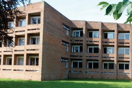 credit: http://www.clugston.co.uk/construction/refurbishment-and-fit-out/our-expertise/projects/img/hulluni.jpg