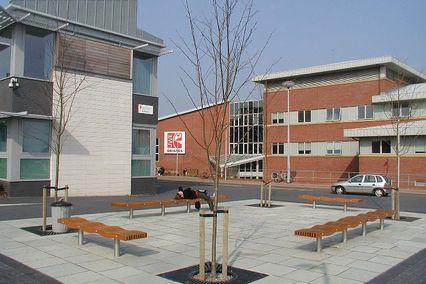 credit: https://upload.wikimedia.org/wikipedia/commons/a/a8/Uwe.bristol.750pix.jpg