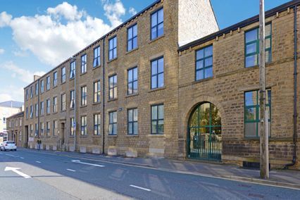 Broomfield House, Huddersfield - 0 Reviews by Students