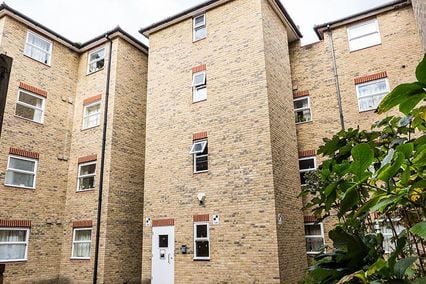 credit: http://www.gold.ac.uk/accommodation/halls/dean-house/