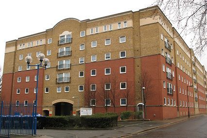 credit: https://commons.wikimedia.org/wiki/File:Sidney_Webb_House,_Tabard_Street_-_geograph.org.uk_-_1764382.jpg