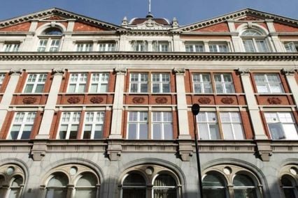 credit: https://www.agoda.com/en-gb/lse-grosvenor-house-studios/hotel/london-gb.html?cid=-217