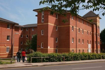 credit: http://www.mdx.ac.uk/life-at-middlesex/accommodation/halls-of-residence/usher-hall