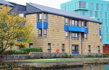 credit: http://www.residences.qmul.ac.uk/college/qmaccommodation/mileend/selincourt/