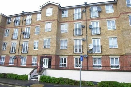 credit: http://www.rightmove.co.uk/property-for-sale/property-41568952.html