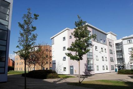 credit: http://www.herts.ac.uk/university-life/student-accommodation/where-to-live/de-havilland-campus