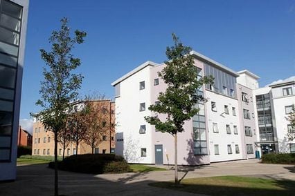 credit: http://www.herts.ac.uk/university-life/student-accommodation/where-to-live/de-havilland-campus